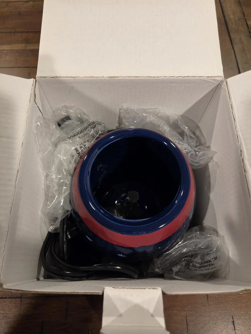 Scentsy New York Giants Ceramic Warmer - BRAND NEW!